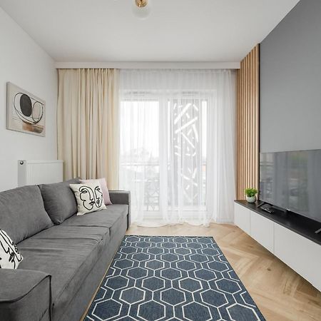Michalczyka Stylish Apartment With Parking In The City Center Of Wroclaw By Noclegi Renters Extérieur photo