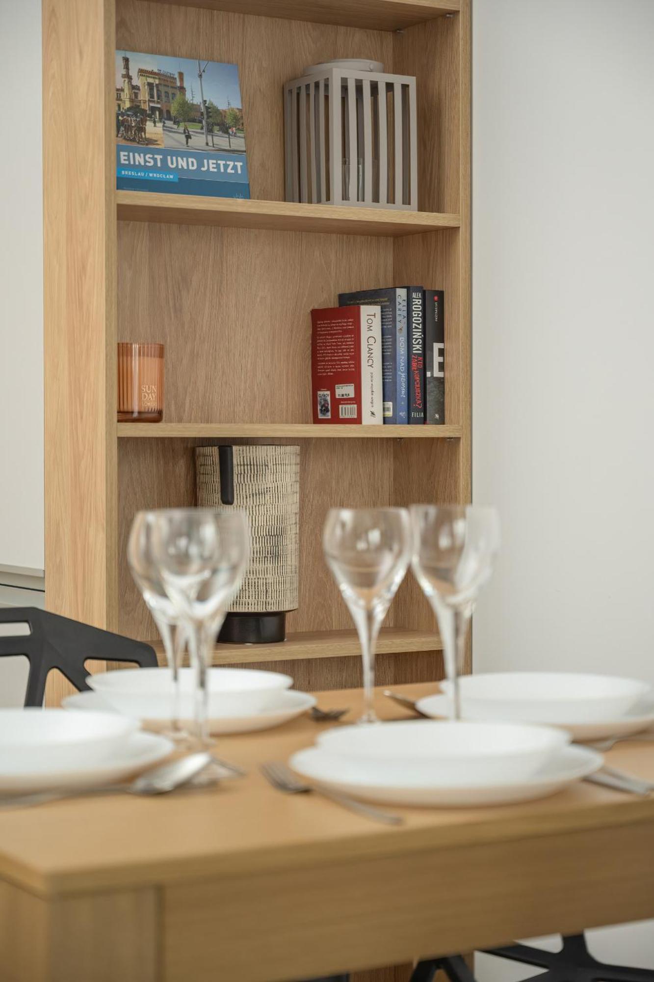 Michalczyka Stylish Apartment With Parking In The City Center Of Wroclaw By Noclegi Renters Extérieur photo