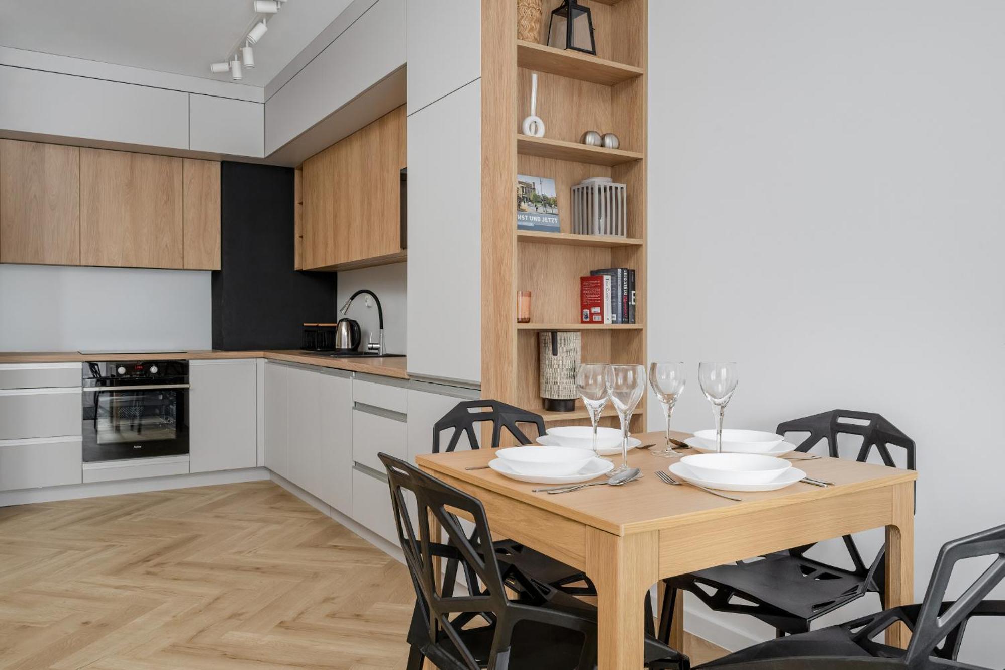Michalczyka Stylish Apartment With Parking In The City Center Of Wroclaw By Noclegi Renters Extérieur photo